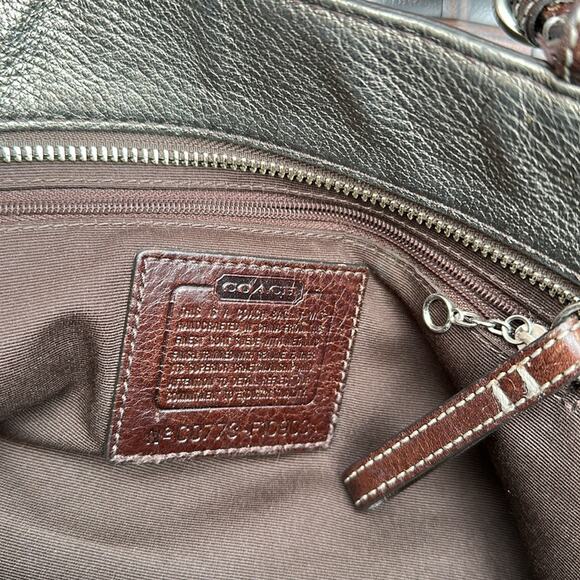 Elegant Coach Metallic Tote Bag with brown leather handles. Pre-loved. - Picture 4 of 9